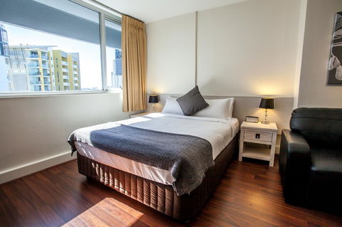 Ridge Apartment Hotel - Australian Directory 40