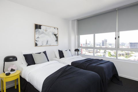 Ridge Apartment Hotel - Australian Directory 12