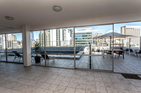 Ridge Apartment Hotel - Australian Directory 42