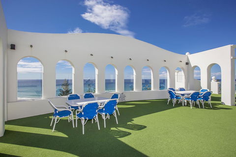 ULTIQA Burleigh Mediterranean Resort - Australian Directory 25