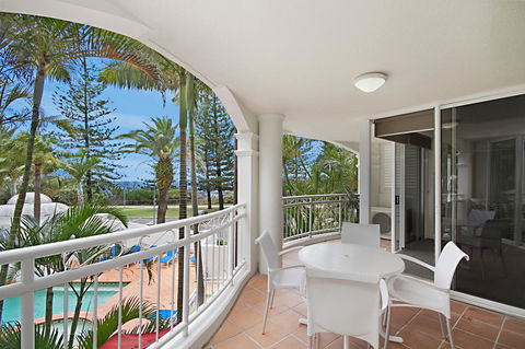 ULTIQA Burleigh Mediterranean Resort - Australian Directory 34