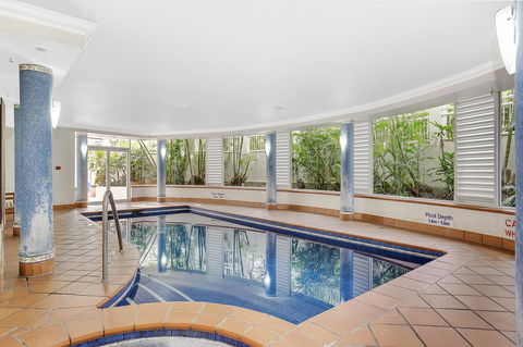 ULTIQA Burleigh Mediterranean Resort - Australian Directory 17