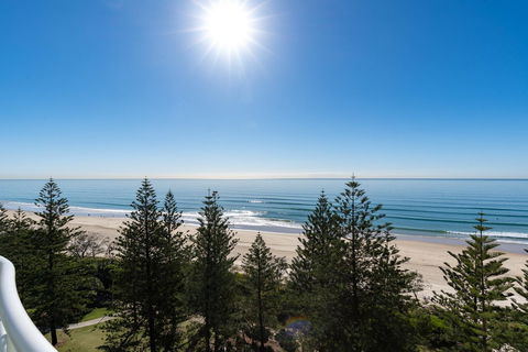 ULTIQA Burleigh Mediterranean Resort - Australian Directory 15