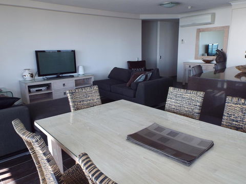 Northwind Beachfront Apartments - Australian Directory 13