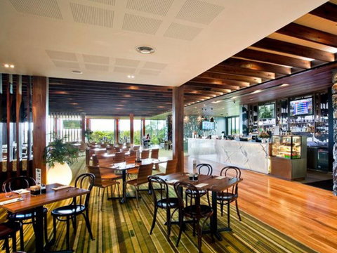 Eatons Hill Hotel - Australian Directory 6