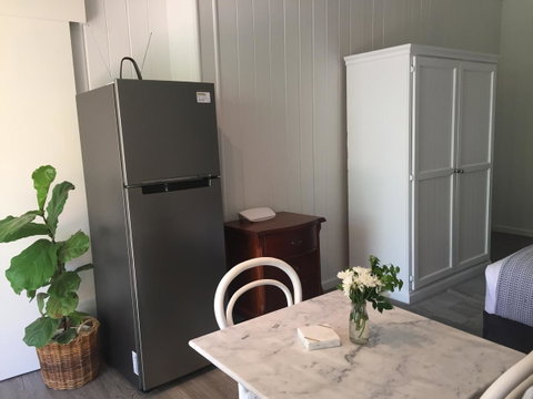 Halcyon On Bardon - Australian Directory 5