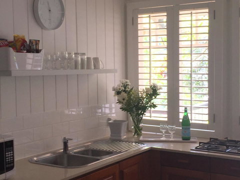 Halcyon On Bardon - Australian Directory 13