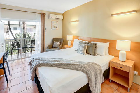 Coral Tree Inn - Australian Directory 13