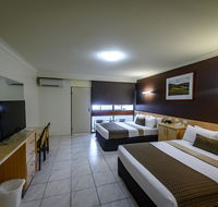 Reef Gateway Hotel - Australian Directory