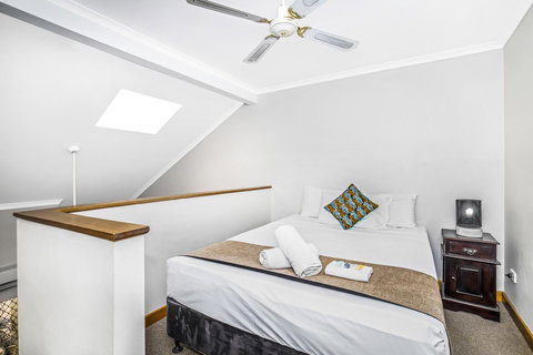 City Palms Brisbane - Australian Directory 19