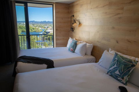 The Island Gold Coast - Australian Directory 24