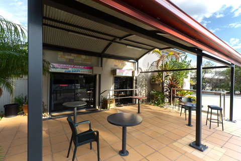 Novena Palms Motel - Australian Directory 25