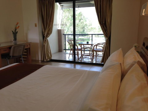 Novena Palms Motel - Australian Directory 14