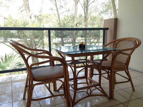 Novena Palms Motel - Australian Directory 18