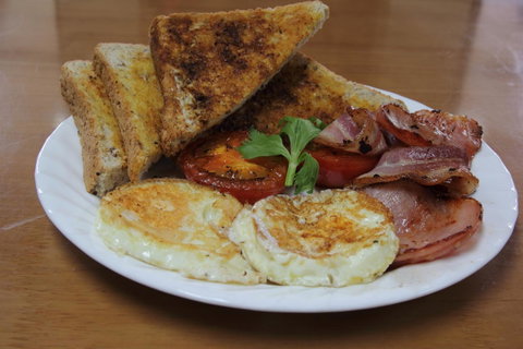 Novena Palms Motel - Australian Directory 31