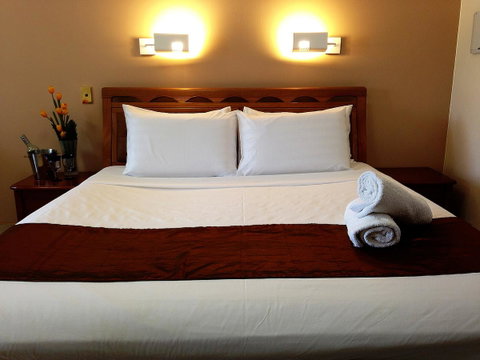 Novena Palms Motel - Australian Directory 12