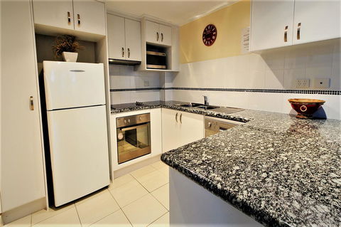 Key Largo Holiday Apartments - Australian Directory 34