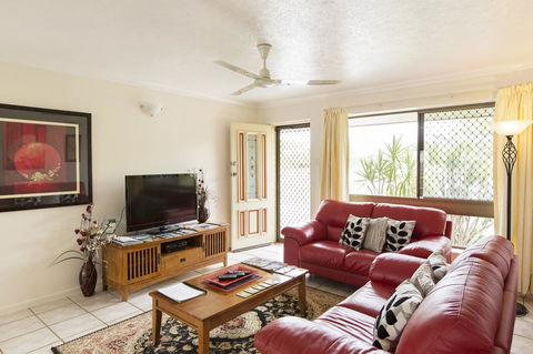 Marcol Place Holiday Apartments - Australian Directory 15