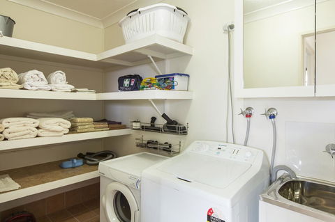 Marcol Place Holiday Apartments - Australian Directory 18