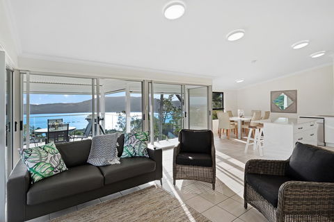 Oasis Apartments On Hamilton Island By HIHA - Australian Directory 34