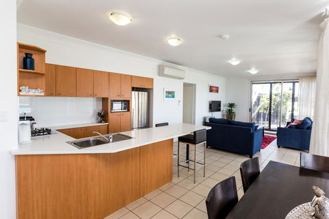 Oasis Apartments On Hamilton Island By HIHA - Australian Directory 3