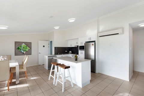 Oasis Apartments On Hamilton Island By HIHA - Australian Directory 41