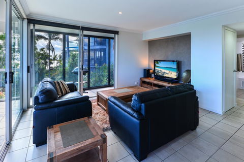 Oasis Apartments On Hamilton Island By HIHA - Australian Directory 11