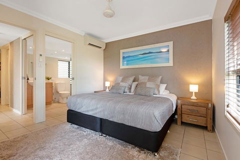 Oasis Apartments On Hamilton Island By HIHA - Australian Directory 17