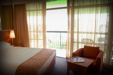 Madison Tower Mill Hotel - Australian Directory 23