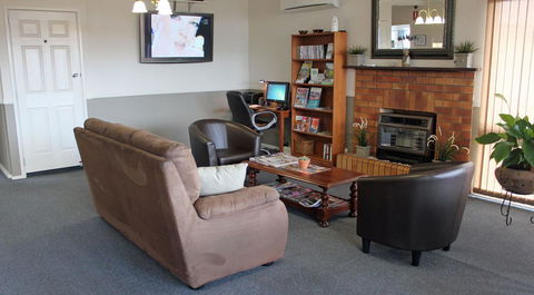City Motor Inn - Australian Directory 12
