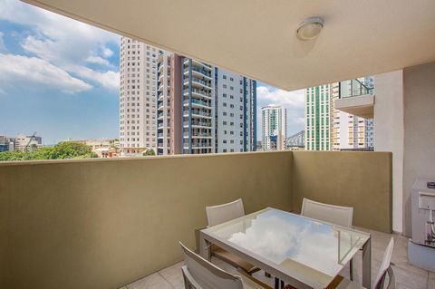 Republic Apartments Brisbane City - Australian Directory 28