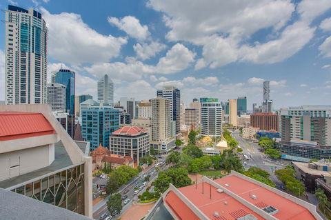 Republic Apartments Brisbane City - Australian Directory 34