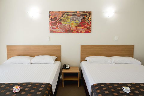 Cairns Colonial Club Resort - Australian Directory 34