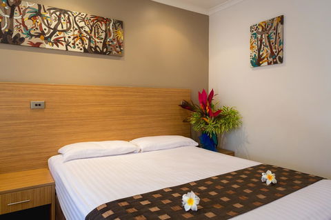 Cairns Colonial Club Resort - Australian Directory 38