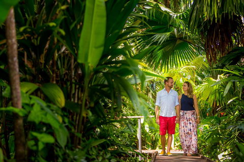 Cairns Colonial Club Resort - Australian Directory 21