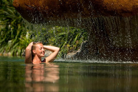 Cairns Colonial Club Resort - Australian Directory 17