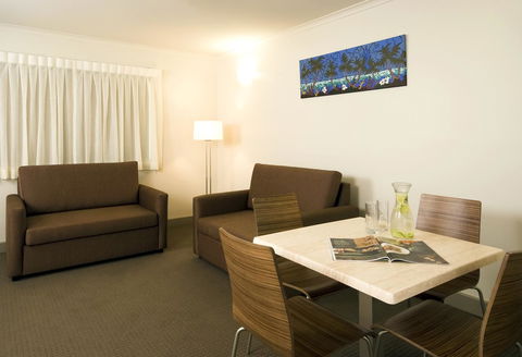 Cairns Colonial Club Resort - Australian Directory 29