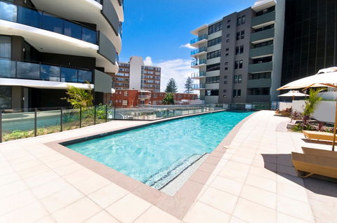 Ambience On Burleigh Beach - Australian Directory 3