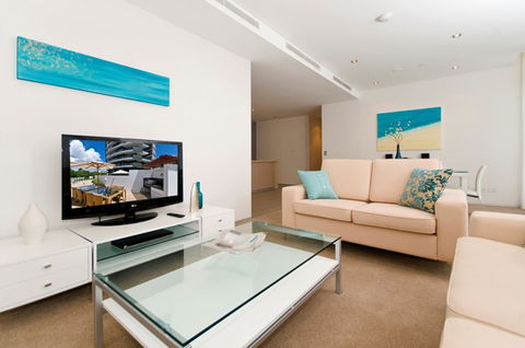 Ambience On Burleigh Beach - Australian Directory 9