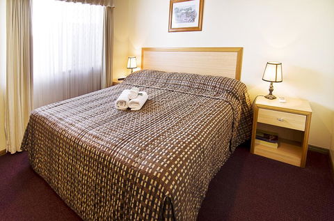 Riviera On Ruthven - Australian Directory 24