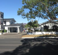 Riviera on Ruthven - Australian Directory