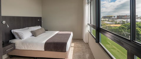Sunshine Tower Hotel - Australian Directory 19