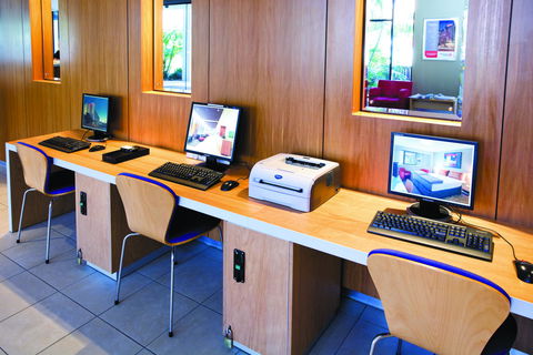 Mercure Brisbane Garden City - Australian Directory 12