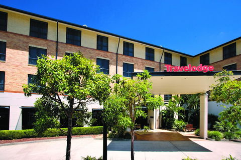 Mercure Brisbane Garden City - Australian Directory 18