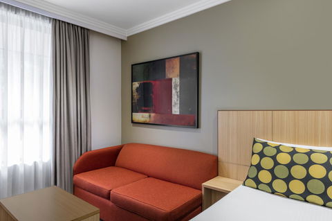 Mercure Brisbane Garden City - Australian Directory 3