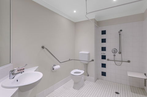 Mercure Brisbane Garden City - Australian Directory 28