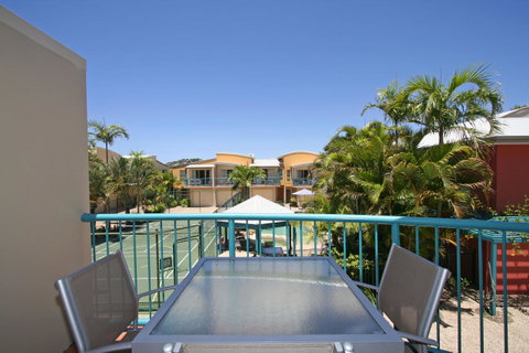 Coolum Beach Getaway Resort - Australian Directory 30