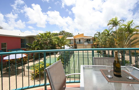 Coolum Beach Getaway Resort - Australian Directory 18