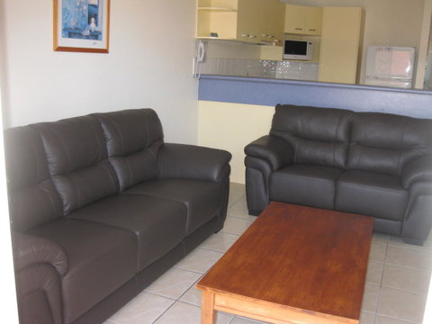 Coolum Beach Getaway Resort - Australian Directory 15