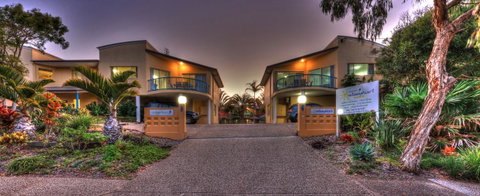 Coolum Beach Getaway Resort - Australian Directory 0
